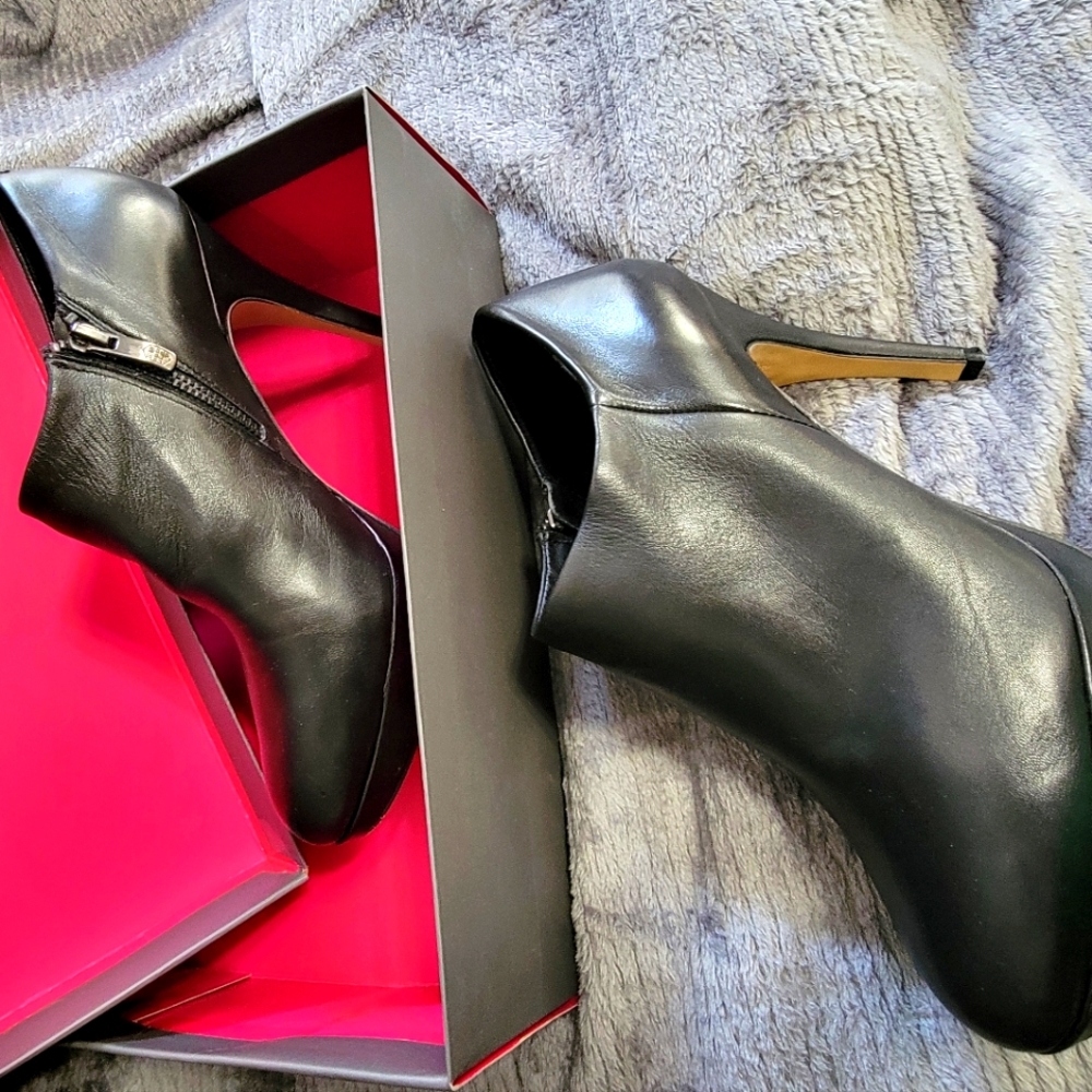 Vince Camuto boots